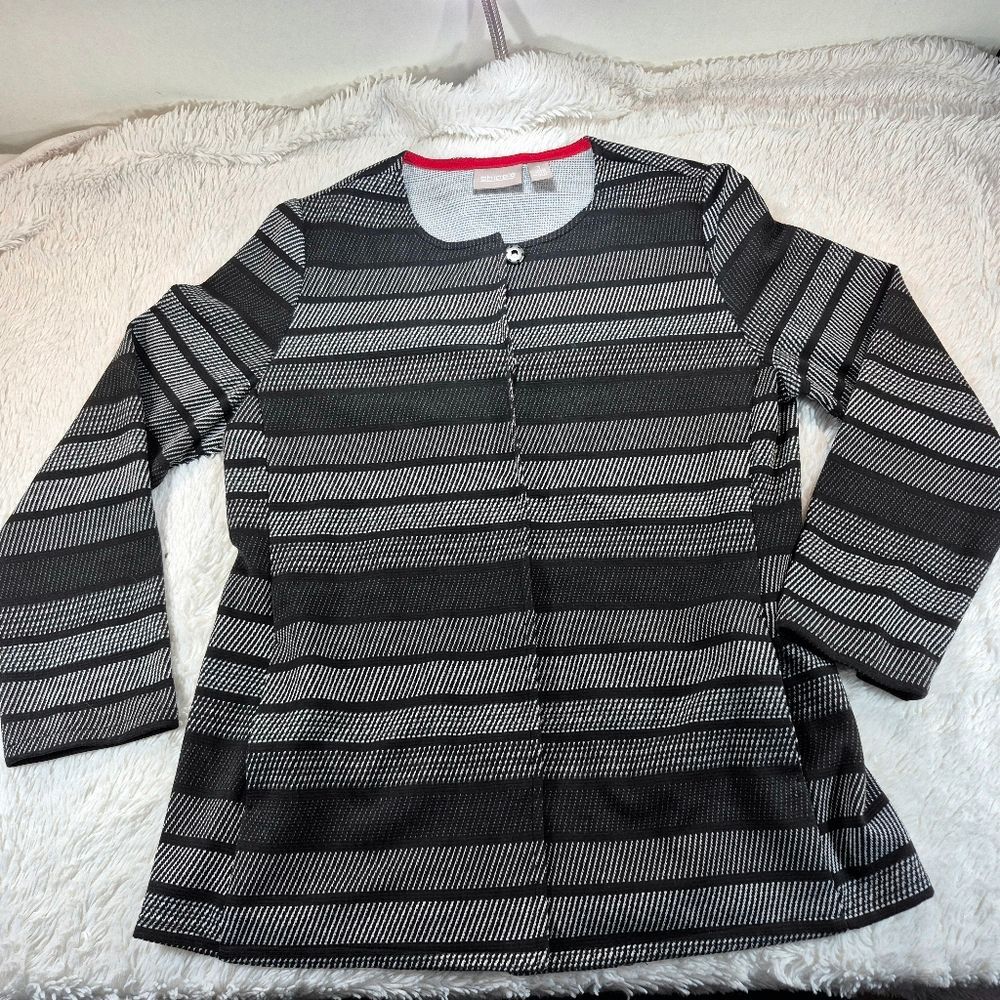 NWOT Chico's Black Gray Striped Jacket/Cardigan Lightweight Sweater Top Size 1. - Picture 6 of 9